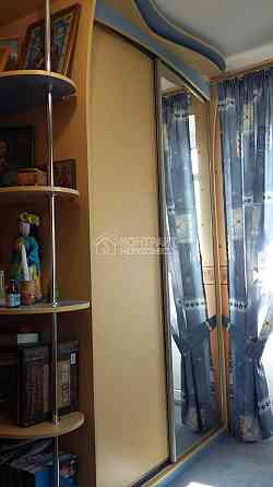 Продаж Квартира 3-кімнатна, 7/9 поверх на вул. Академіка Курчатова Kharkiv