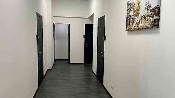 Продаж Квартира 4-кімнатна, 2/4 поверх на Велика Васильківська вул., д. 28 Kiev