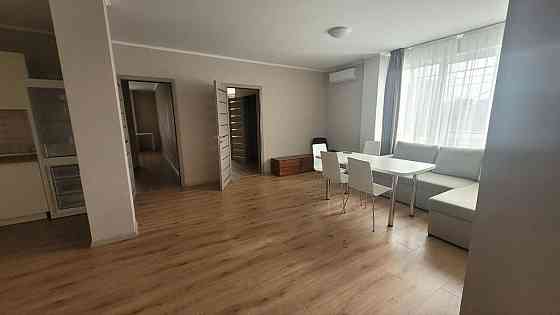 Оренда Квартира 3-кімнатна, 2/22 поверх на Маршала Конева ул., 12 Київ