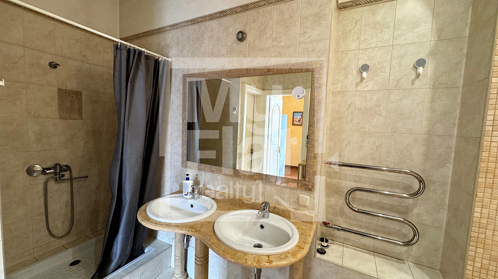 Оренда Квартира 3-кімнатна, 2/5 поверх на вул. Хмельницкого Богдана Kiev - photo 11