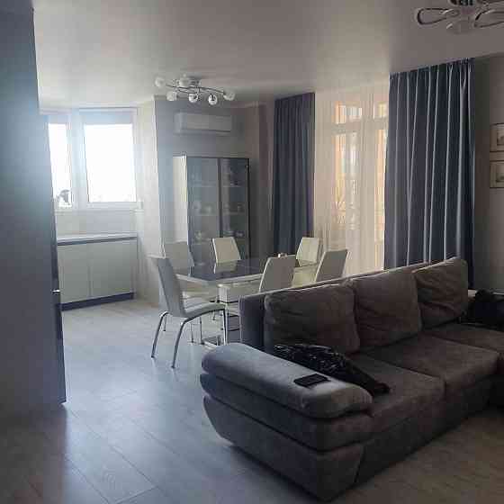 Просторная квартира в жк Дмитривском Одесса