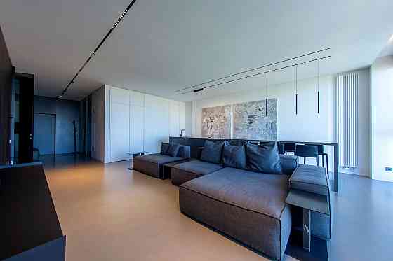 Продаж Квартира 2-кімнатна, 20/24 поверх на Антонова Авіаконструктора вул., д. 2Б Киев