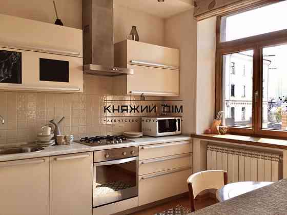 Оренда Квартира 3-кімнатна, 3/5 поверх на Лютеранская ул. Киев