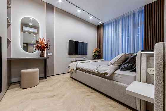 Продаж Квартира 2-кімнатна, 3/16 поверх на Андрія Верхогляда вул., д. 17В Київ