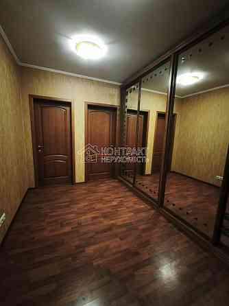 Продаж Квартира 3-кімнатна, 3/16 поверх на вул. Ахсарова Харків