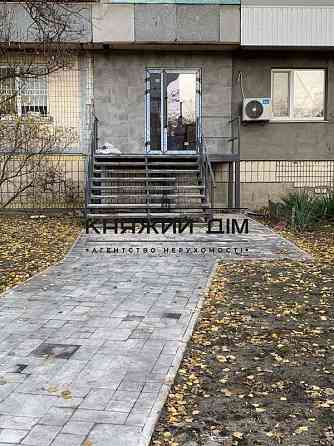 Оренда офісне приміщення на Тычины Павла просп. поверх - 1/9 Київ