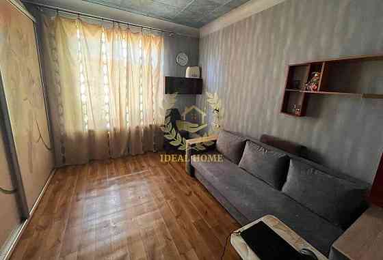 продаю 3 к квартиру вул Кирилівська Київ