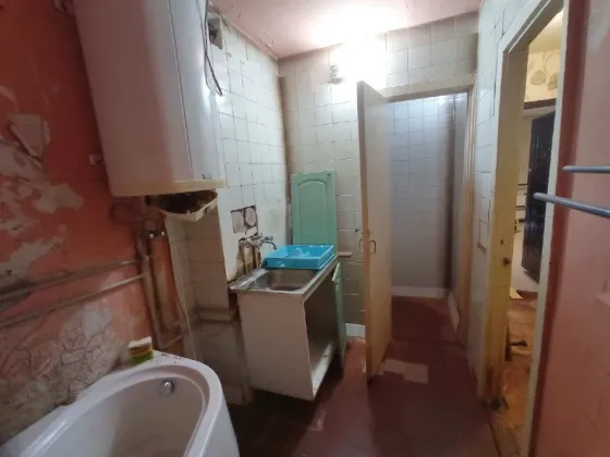 Продажа Помещение свободного назначения площадь 150 кв.м 1-й этаж на Робоча 75 Днепр