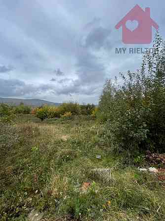 Продаж земельної ділянки 33 соток Huta