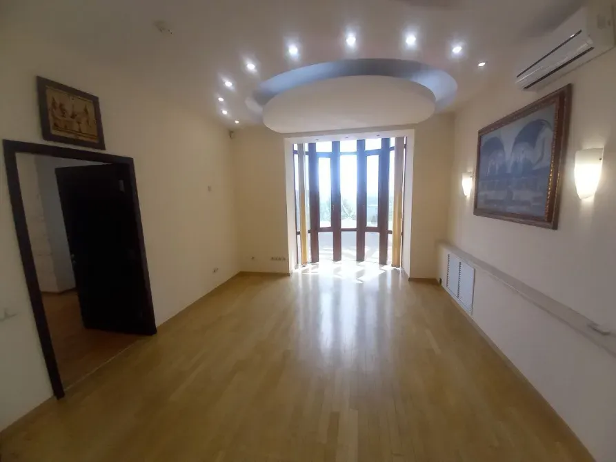 Здається Офісні приміщення площа 1568 кв.м  Дніпро  Дніпро - фото 1