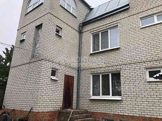 Продаж Будинок 7-кімнатний на вул. Кедровий Харків