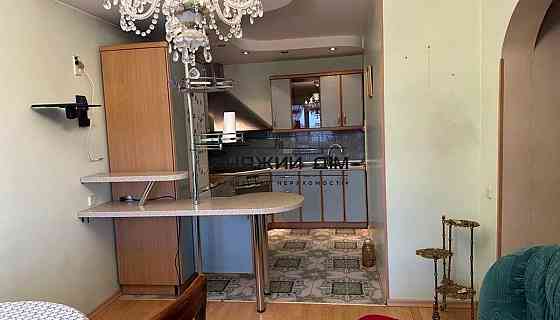 Оренда Квартира 4-кімнатна, 12/25 поверх на Святошинская пл. Киев