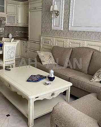 Оренда Будинок 4-кімнатний на Інститутська вул., 18А Київ