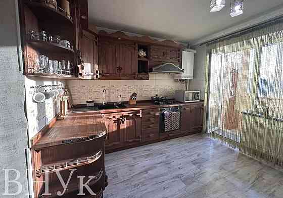 Продаж Квартира 3-кімнатна, 6/10 поверх на Коновальця Тернополь