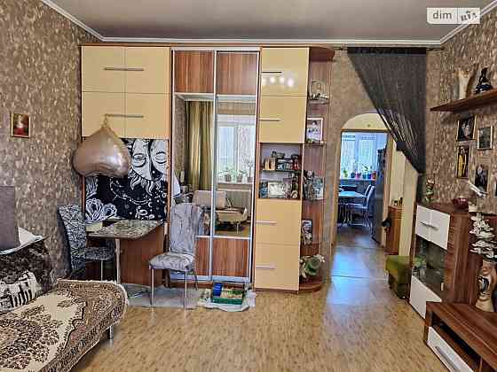 Продаж Квартира 3-кімнатна, 1/2 поверх на Зерова Вінниця