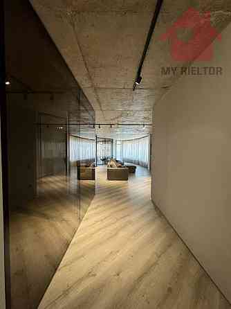 Продаж трикімнатної квартири в центрі міста пл.Богдана Хмельницького. Uzhhorod