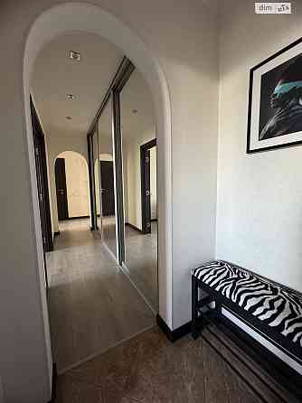 Продаж Квартира 3-кімнатна, 6/9 поверх на Котарбінського Вільгельма вул., д. 17 Kiev