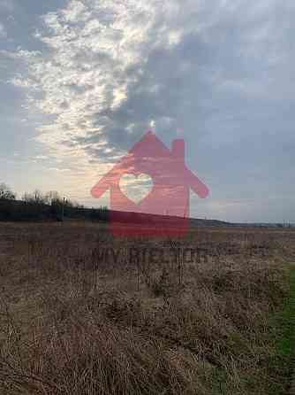 Продаж земельної ділянки 10 соток на Центральна 