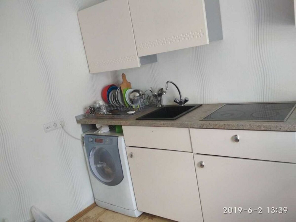 Оренда Квартира 3-кімнатна, 13/13 поверх на Алматинська, 37-б Kiev - photo 2