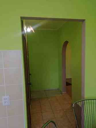 Оренда Квартира 3-кімнатна, 10/16 поверх на ул. Здолбуновская Київ