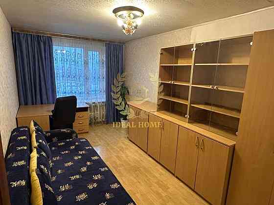 Продаж Квартира 3-кімнатна на Героев Севастополя ул., 33 Київ