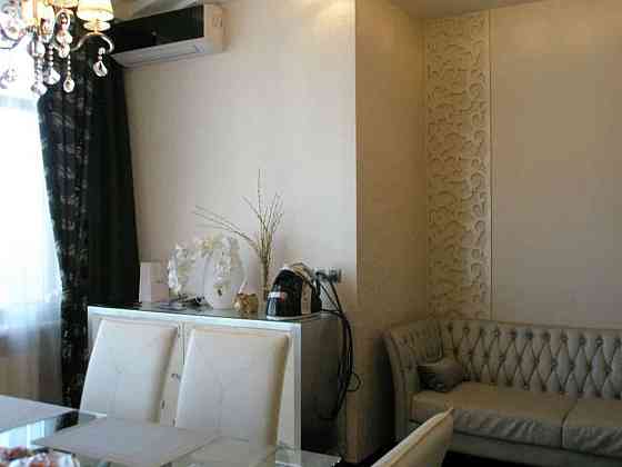 Оренда Квартира 3-кімнатна, 10/27 поверх на ул. Соломенская Kiev