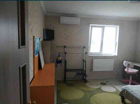 Предлагается таунхаус в Нерубайском со своим гаражом и закрытым двориком Нерубайське