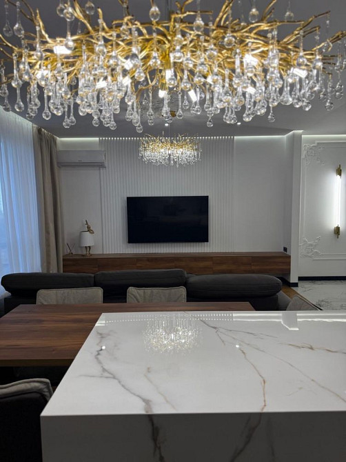 Продаж Квартира 3-кімнатна, 11/25 поверх на Васильківська вул., д. 37г Kiev - photo 2