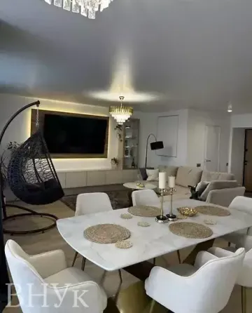 Продаж Квартира 3-кімнатна, 8/10 поверх на вул. Пирогова Тернопіль