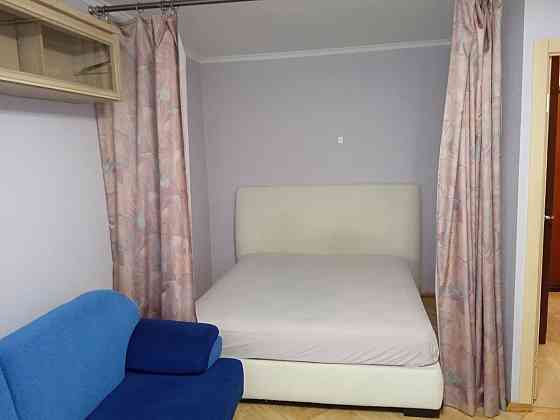 Оренда Квартира 1-кімнатна, 6/9 поверх на Харківське шосе, 51г Киев