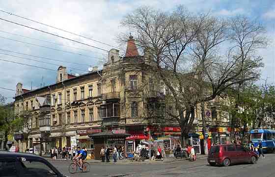 Продам 3-комнатную в центре, Пантелеймоновская / Привоз, 2/3 эт., окна во двор Odessa