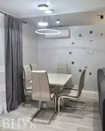 Продаж Квартира 3-кімнатна, 8/9 поверх на Яреми Тернопіль