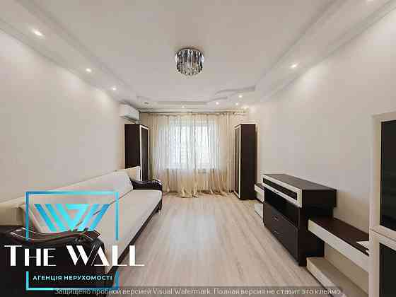 Оренда Квартира 1-кімнатна, 18/23 поверх на Драгоманова, 8а Kiev