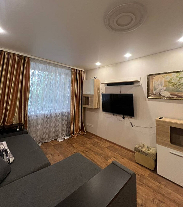 Продаж Квартира 2-кімнатна, 2/5 поверх на Автостроя ул., 8 Дніпро - фото 2