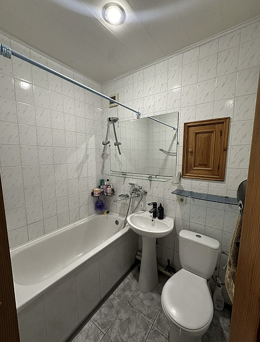 Продаж 2к Квартира 43 кв.м площа Перемоги Zhytomyr - photo 1