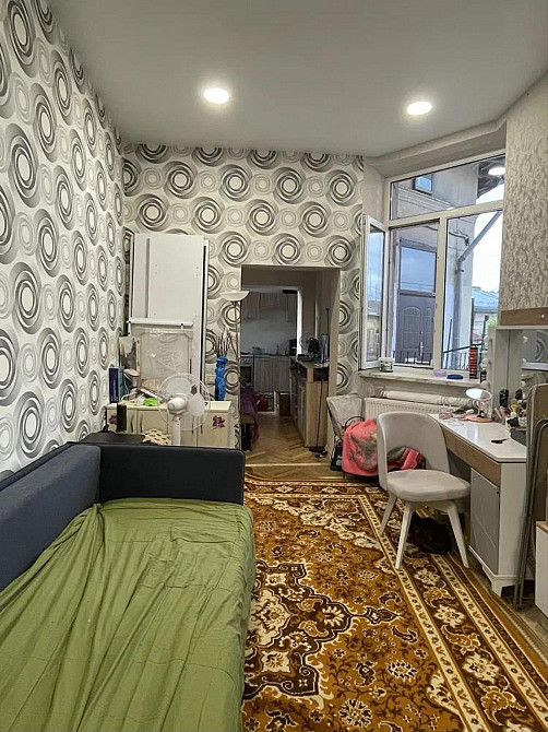Продаж Квартира 1-кімнатна, 3/3 поверх на вул. Хмельницького L'viv - photo 1