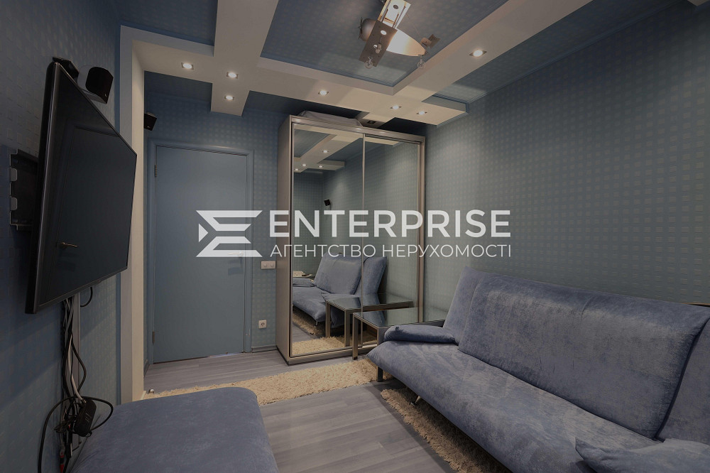 Продаж 3к Квартира 73 кв.м Сосницька вул. Київ - фото 2