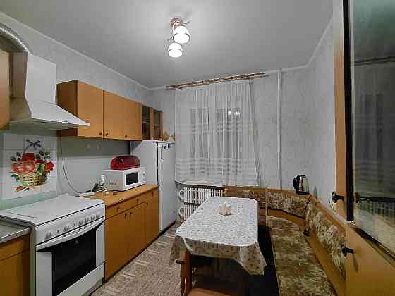 Оренда Квартира 2-кімнатна, 10/10 поверх на Дмитра Вишневецького б-р, 3 Тернопіль