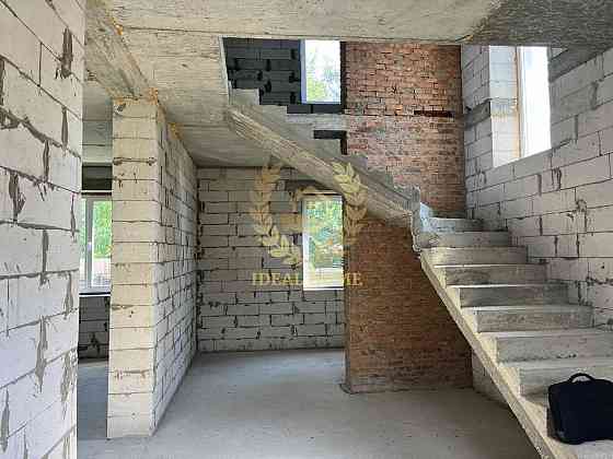 Продаж будинку в мальовничому місті Київа, метро Лісова Kiev