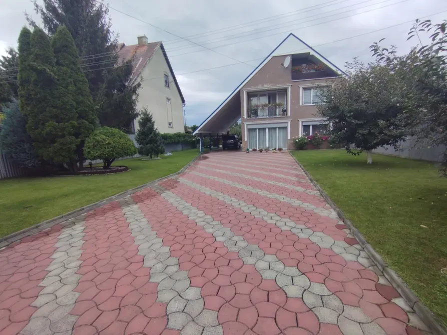 Продаж 3-поверховий Будинок з ділянкою 14 сот 160 кв.м 4 кімн. на Центральна Сторожниця - фото 3