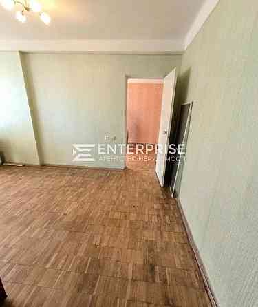 Продаж Квартира 3-кімнатна, 6/9 поверх на вул. Шулявская Київ