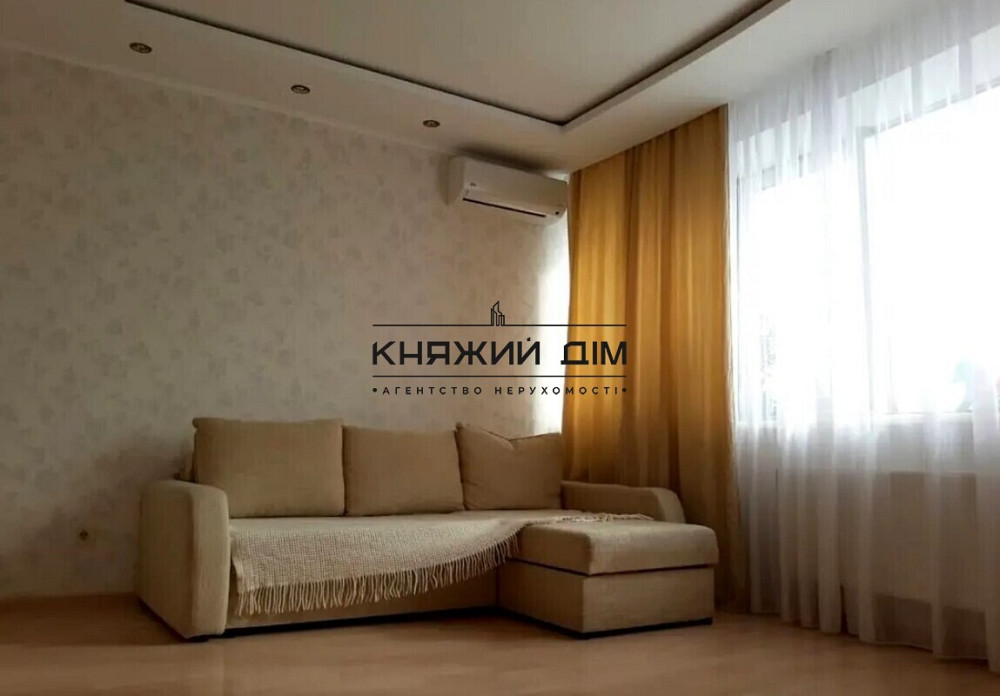 Оренда Квартира 3-кімнатна, 23/25 поверх на вул. Вышгородская ул./ Вишгородська Киев - изображение 1