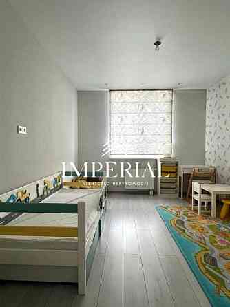 Продаж Квартира 3-кімнатна, 22/25 поверх на вул. Освіти Kiev