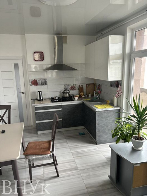 Продаж Квартира 3-кімнатна, 3/10 поверх на вул. Угорська L'viv - photo 2