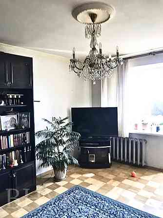 Продаж Квартира 4-кімнатна, 9/9 поверх на Хоткевича Львів