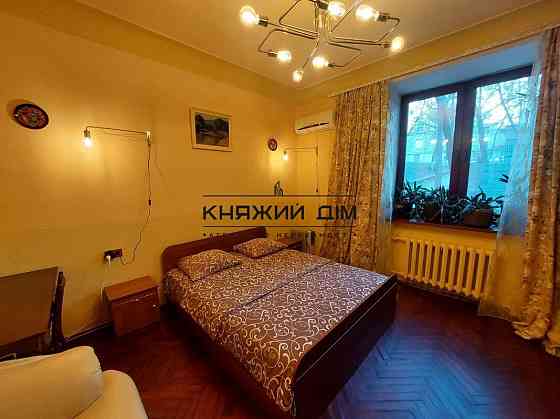 Оренда Квартира 2-кімнатна, 2/5 поверх на Кропивницкого ул. Київ