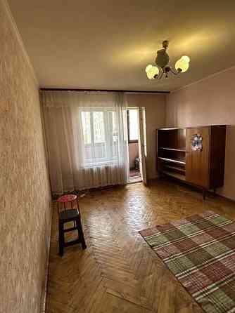 Оренда Квартира 1-кімнатна, 6/9 поверх на Райдужна, 2б Київ