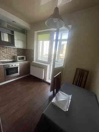 Оренда Квартира 1-кімнатна, 3/25 поверх на Харьківське шоссе, 19 Киев