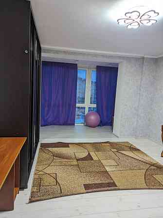 Оренда Квартира 2-кімнатна, 8/10 поверх на вул. Соборна Рівне