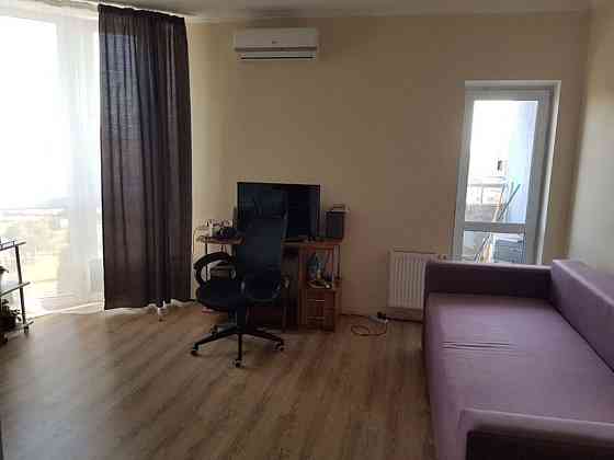 Оренда Квартира 2-кімнатна, 14/35 поверх на пр. Соборности, 30 Киев